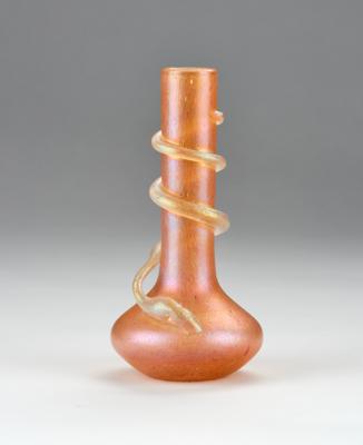 Vase mit applizierter Schlange, wohl Wilhelm Kralik, Eleonorenhain, um 1900/05 - Kleinode des Jugendstils & Angewandte Kunst des 20. Jahrhunderts