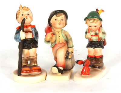 3 Hummelfigur, - Weihnachtsauktion Kunst,  Antiquitäten und Möbel