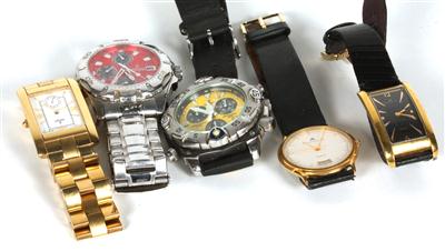 Konvolut von 5 Armbanduhren,"Festina" und "Maurice Lacroix" gebrauchsspuren, - Antiques and art