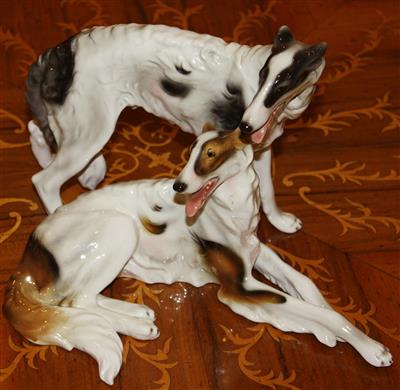 Paar Windspielhunde Keramik färbig staffiert gemarkt Keramos Modell Chocholka, - Arte e antiquariato