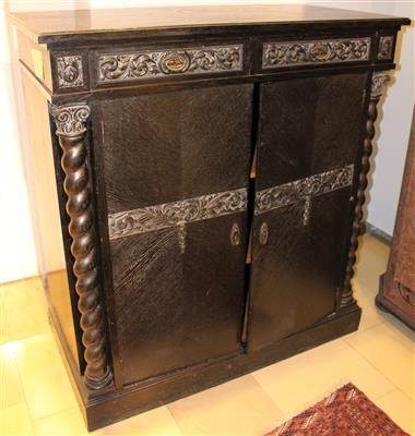 Halbhoher Schrank um 1920/25, - Arte e antiquariato