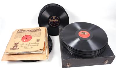 108 Schellacks - Vintage radios and rare vinyl recordings