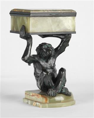 Sitzender Affe mit Schatulle - Antiques and art