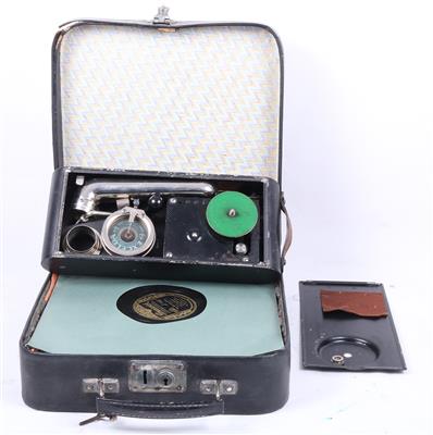 1 Reisegrammophon Excelda - Historische Unterhaltungstechnik und Schallplatten