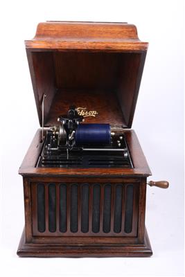 Phonograph Edison Amberola, - Historic entertainment technology and vinyls