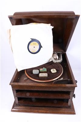 Salongrammophon Columbia Vivatonal Grafonola, - Historic entertainment technology and vinyls
