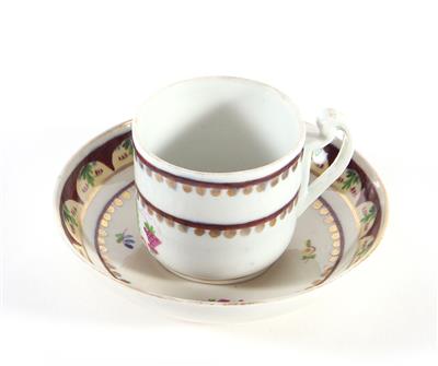 Tasse mit Untertasse, Kaiserliche Porzellanmanufaktur Wien, um 1826 - Antiques and art