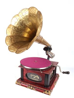 Trichtergrammophon bezeichnet Victor, - Historische Unterhaltungstechnik und Schallplatten