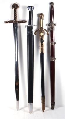 4 Dekorationsschwerter, 3 Scheiden - Antiques and art