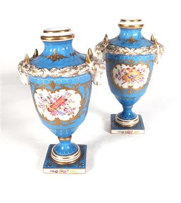 Paar kleine Vasen - Kunst, Antiquitäten und Möbel