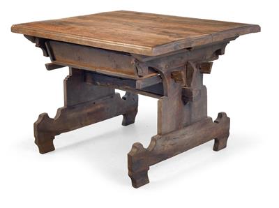 Bäuerl. Tisch in gotisierender Art, - Antiques and art