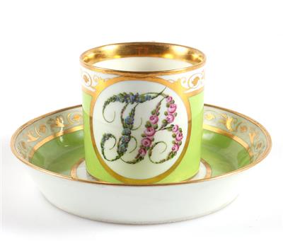 Monogrammtasse mit Untertasse - Antiques and art