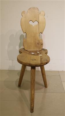 Seltenes Modell eines 3-beinigen Bauernsessel - Sitzmöbel aus 3 Jahrhunderten