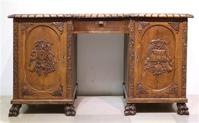 Jagdlicher Schreibtisch - Antiques and art