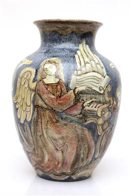 Vase mit Dekor in Form von musizierenden Engeln - Kunst, Antiquitäten, Möbel und Technik