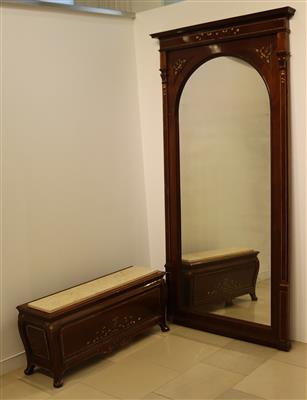 Großer Salonspiegel mit Konsolensockel - Kunst, Antiquitäten, Möbel und Technik