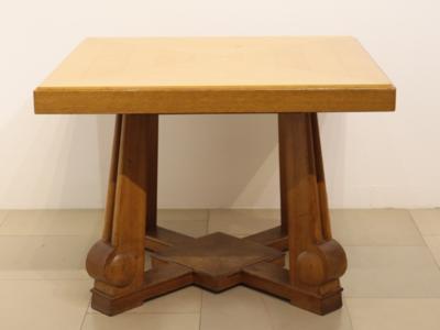 Ungewöhnlicher Tisch in quadratischer Grundform - Art, antiques, furniture and technology