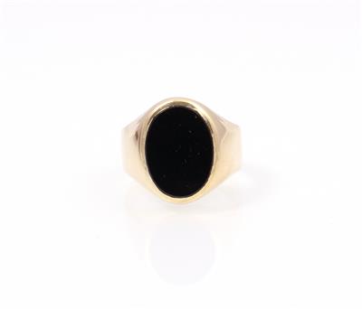 Onyx Ring - Jewellery and watches