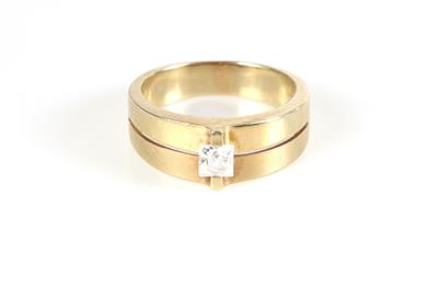 Ring - Jewellery and watches