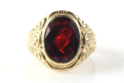 Granat Ring - Jewellery and watches