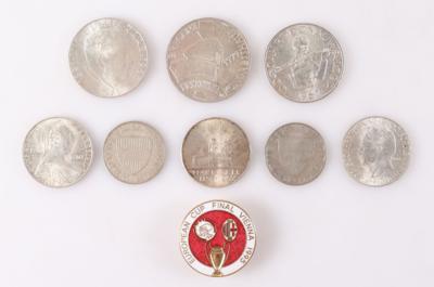 Silbermünzen (8)/1 Plakette (9) - Klenoty a Hodinky