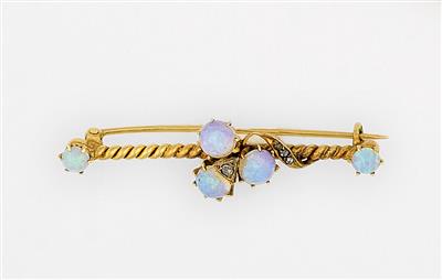 Opal Brosche - Jewellery