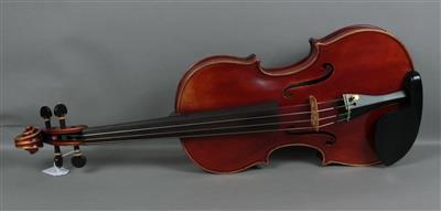 Eine ungarische Geige - Musikinstrumente
