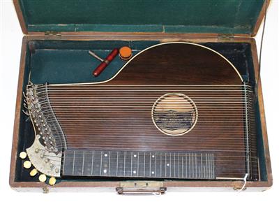 Wiener Zither - Hudební nástroje