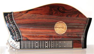 Bayrischer Zither - Hudební nástroje