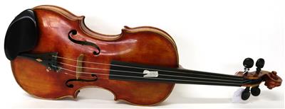 Eine dt. Geige - Hudební nástroje