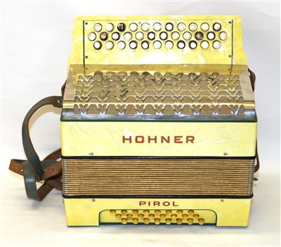 Knopfharmonika - Musical Instruments