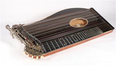 Wiener Konzerzither - Musikinstrumente, historische Unterhaltungstechnik und Schallplatten