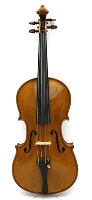Eine dt. Geige - Hudební nástroje