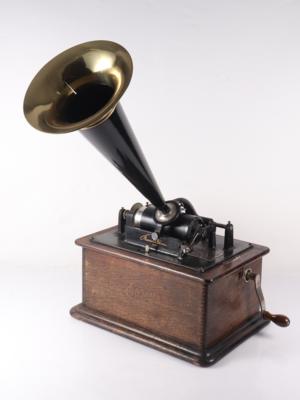 Phonograph Edison Standard - Historical entertainment technology and records