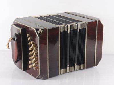 Ein wichtiger Bandoneon, - Musical instruments, historical entertainment technology and records