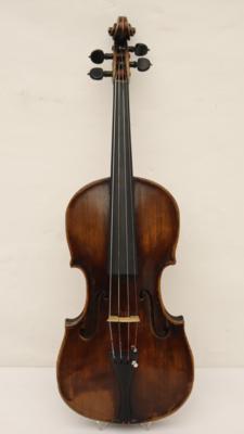 Eine alte böhmische Geige - Musikinstrumente, historische Unterhaltungstechnik und Schallplatten
