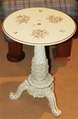 Porzellan-Tisch, - Saisoneröffnungs-Auktion Antiquitäten & Bilder