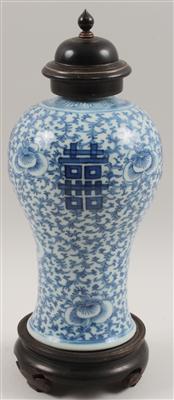 Blau-weiße Vase, - Antiquitäten & Bilder