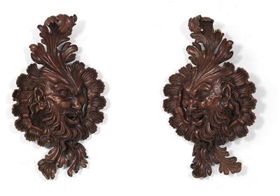 Pair of Baroque carved grotesques, - Starožitnosti (Nábytek, Socha?ská díla)