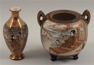 1 kleine Satsuma-Vase, 1 Henkelgefäß ohne Deckel, - Antiquitäten & Bilder