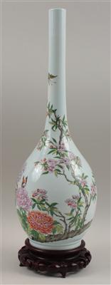 Famille Rose-Vase, - Saisonabschluß-Auktion<br>Bilder Varia und Antiquitäten