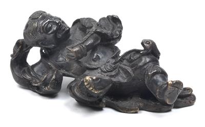 Mann mit Kröte auf seinem Knie, - Saisonabschluß-Auktion<br>Bilder Varia und Antiquitäten