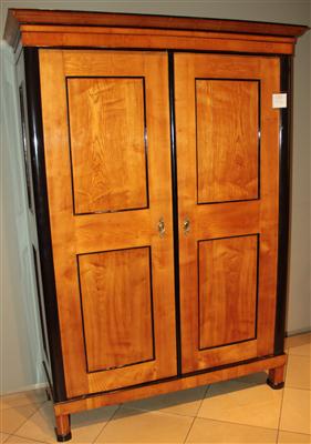 Biedermeier-Garderobeschrank, - Letní aukce