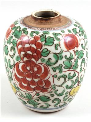 Wucai-Vase, - Summer-auction