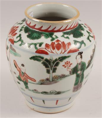 Famille Verte-Vase, - Saisoneröffnungs-Auktion Antiquitäten & Bilder