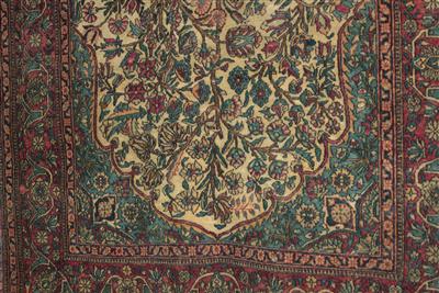 Isfahan Nadjafabad ca. 206 x 142 cm, - Winterauktion - Antiquitäten,<br />Möbel und Bilder