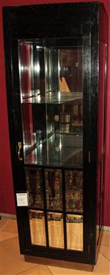 Jugendstil-Vitrine, - Winterauktion - Antiquitäten,<br />Möbel und Bilder