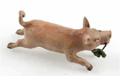Schwein mit vierblättrigem Kleeblatt, - Winterauktion - Antiquitäten,<br />Möbel und Bilder