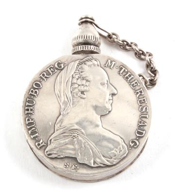 Flakon mit zwei Maria Theresien Münzen, - Starožitnosti, Obrazy