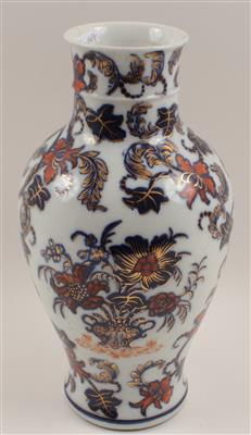 Vase mit Imari-Dekor, - Starožitnosti, Obrazy